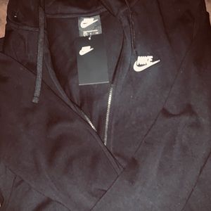 Sweatshirt with hood!